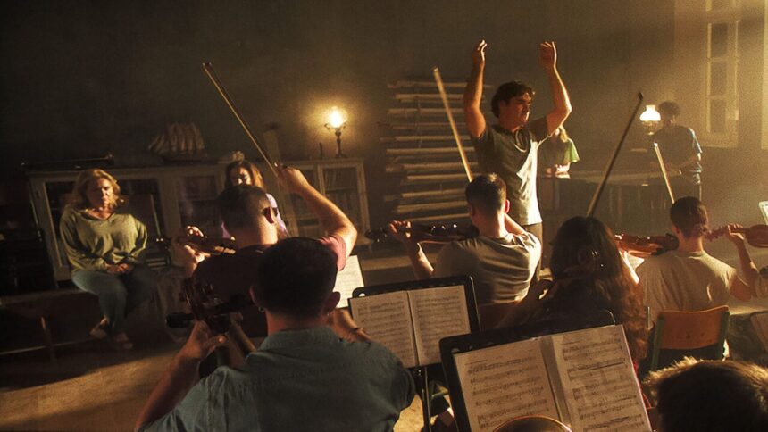 마에스트로 인 블루 - 넷플릭스