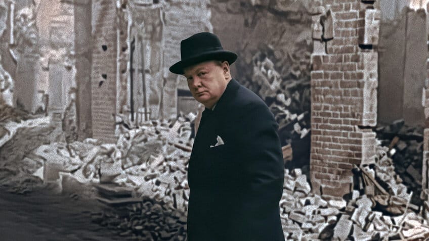 영국과 대공습 - 넷플릭스