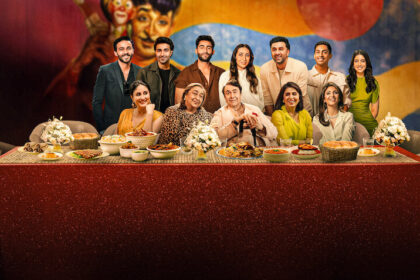 카푸르 가족과 점심 식사를