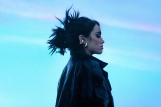 랄리: 시간을 이기며